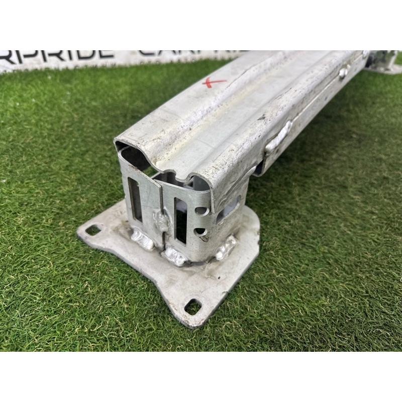 Усилитель бампера (наружные элементы кузова) LAND ROVER Range Rover Evoque L538 2016 2.0 LR066891