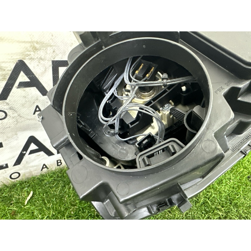 Фара (оптика) AUDI A4 B8 2014 2.0 TFSI 8K0941003AD