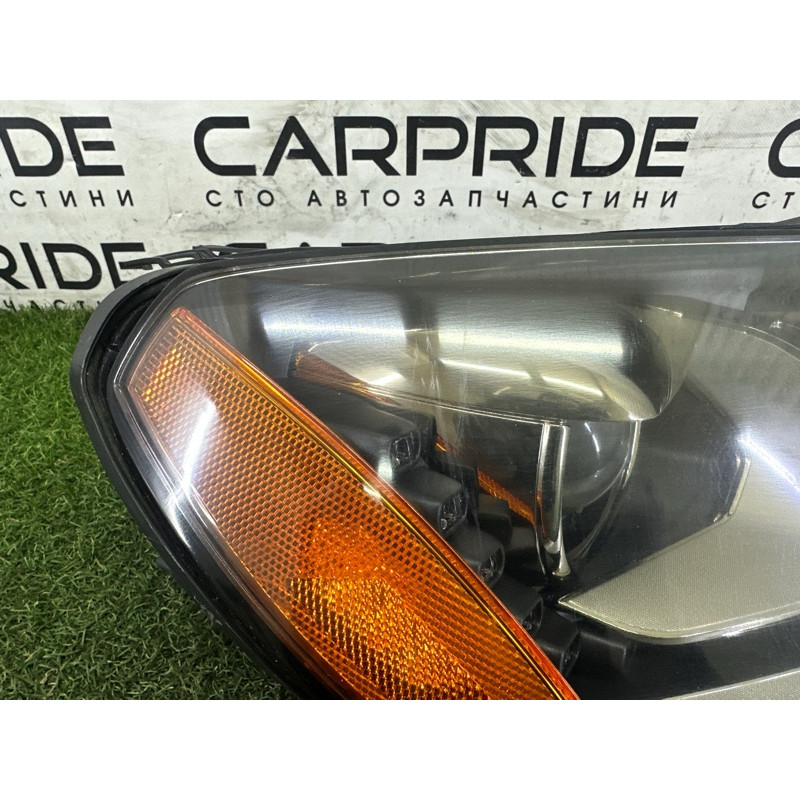 Фара (оптика) Volkswagen Touareg NF 2011 3.6 7P1941752A