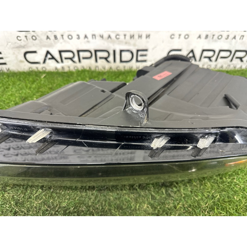 Фара (оптика) Volkswagen Touareg NF 2011 3.6 7P1941752A