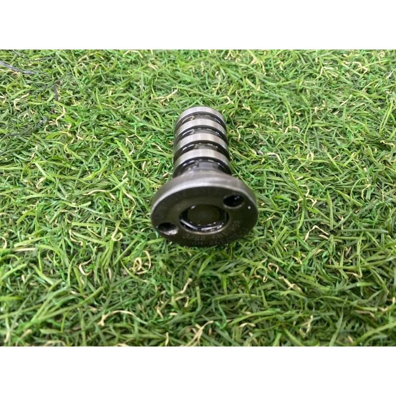 Клапан фазорегулятора (электрика двигателя) AUDI A4 B8 2012 2.0 CAEB 06H109257C