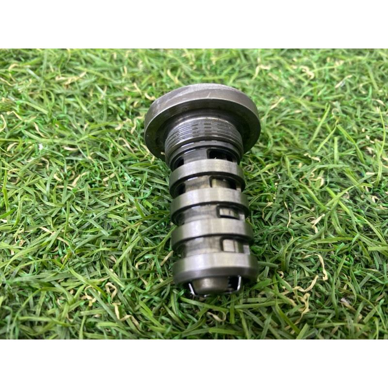 Клапан фазорегулятора (электрика двигателя) AUDI A4 B8 2012 2.0 CAEB 06H109257C