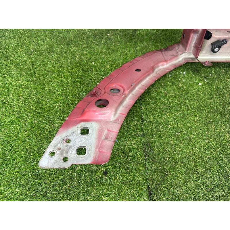 Телевизор (передняя часть кузова) (наружные элементы кузова) LAND ROVER Range Rover Evoque L538 2016 2.0 LR074151