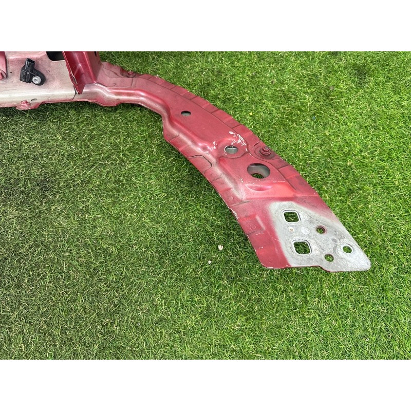 Телевизор (передняя часть кузова) (наружные элементы кузова) LAND ROVER Range Rover Evoque L538 2016 2.0 LR074151