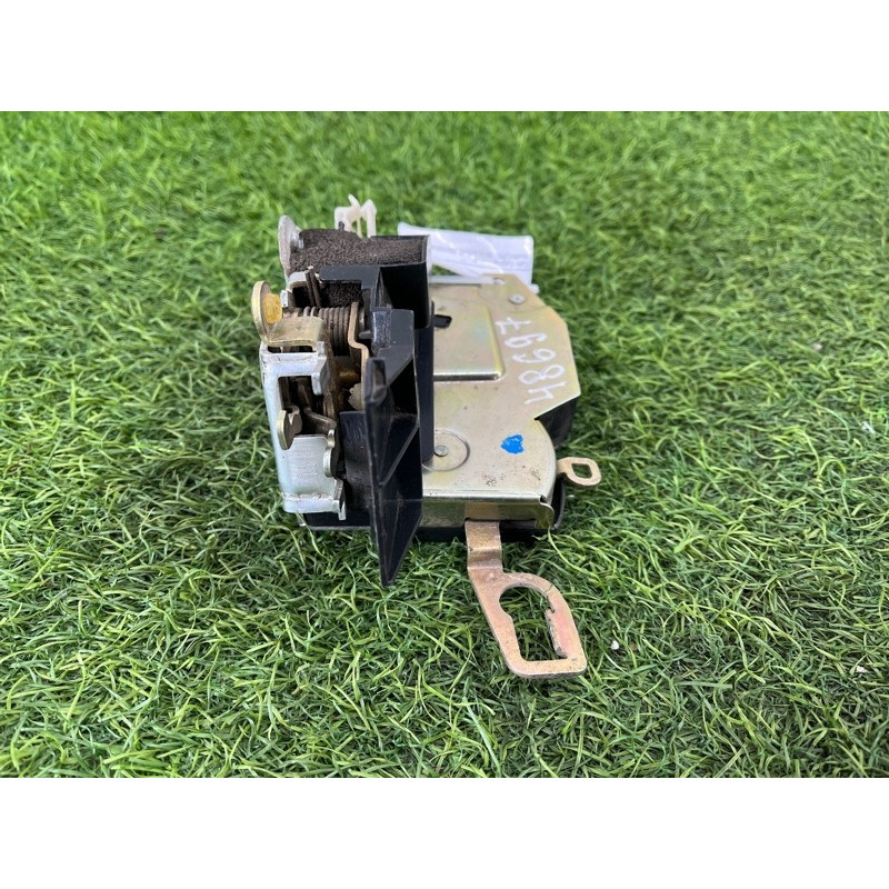 Замок двери (кузов и элементы) BMW 3-series E36 1993 M40B18 51218122418
