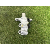 Головний гальмівний циліндр