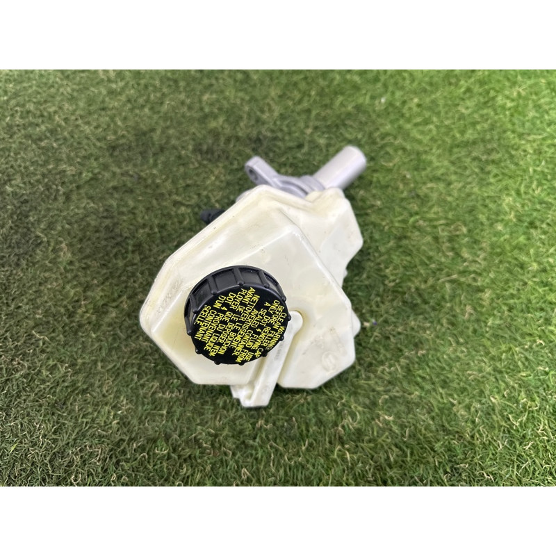 Главный тормозной цилиндр (тормозная система) LAND ROVER Range Rover Evoque L538 2016 2.0 LR061403