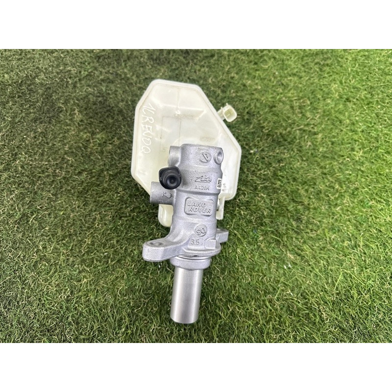 Главный тормозной цилиндр (тормозная система) LAND ROVER Range Rover Evoque L538 2016 2.0 LR061403