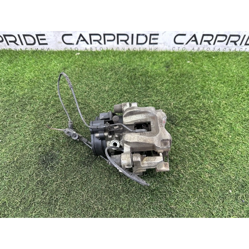 Суппорт тормозной (тормозная система) LAND ROVER Range Rover Evoque L538 2016 2.0 LR061380