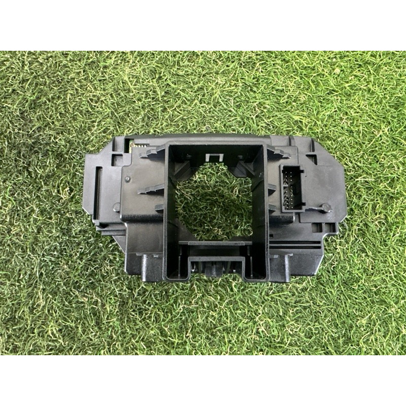 Корпус подрулевого переключателя (электрика) LAND ROVER Range Rover Evoque L538 2016 2.0 LR042311