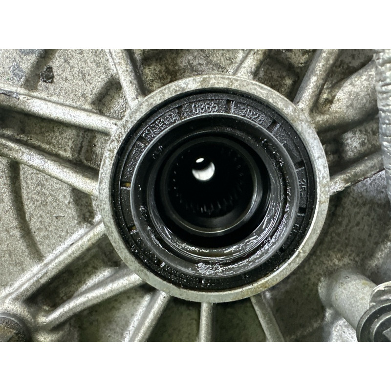 Редуктор (трансмиссия) LAND ROVER Range Rover Evoque L538 2016 2.0 LR061681