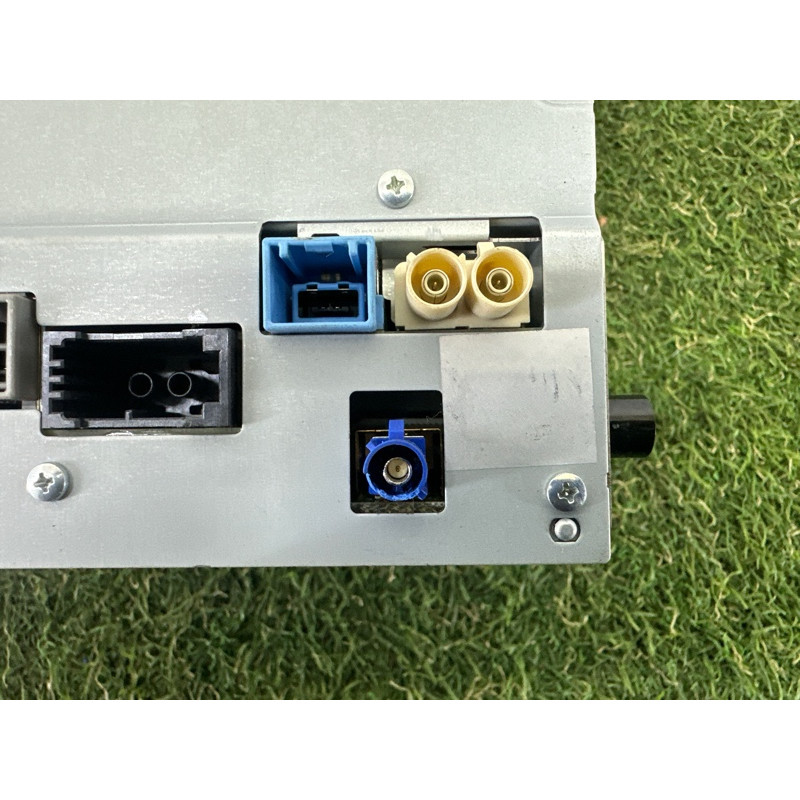 Блок управления мультимедиа (электрика / блоки управления) LAND ROVER Range Rover L405 2016 5.0 LR083312