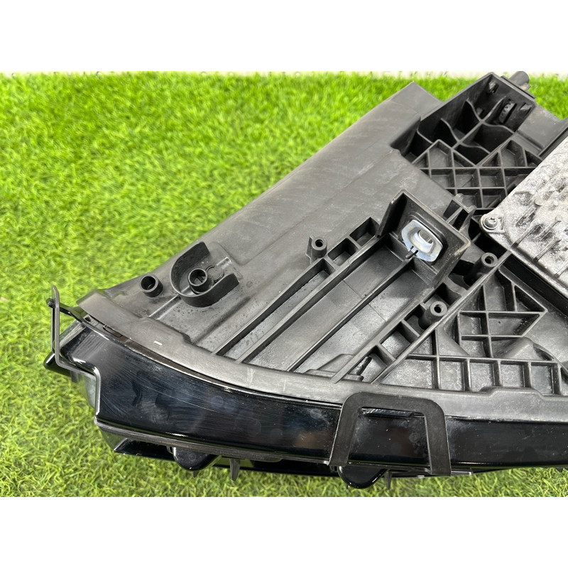 Фара (оптика) Mercedes-Benz EQB 350 X243 2022 A2439065600