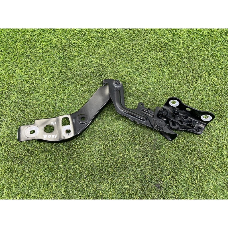 Петля капота (кузов и элементы) Mercedes-Benz EQB 350 X243 2022 A1778801100