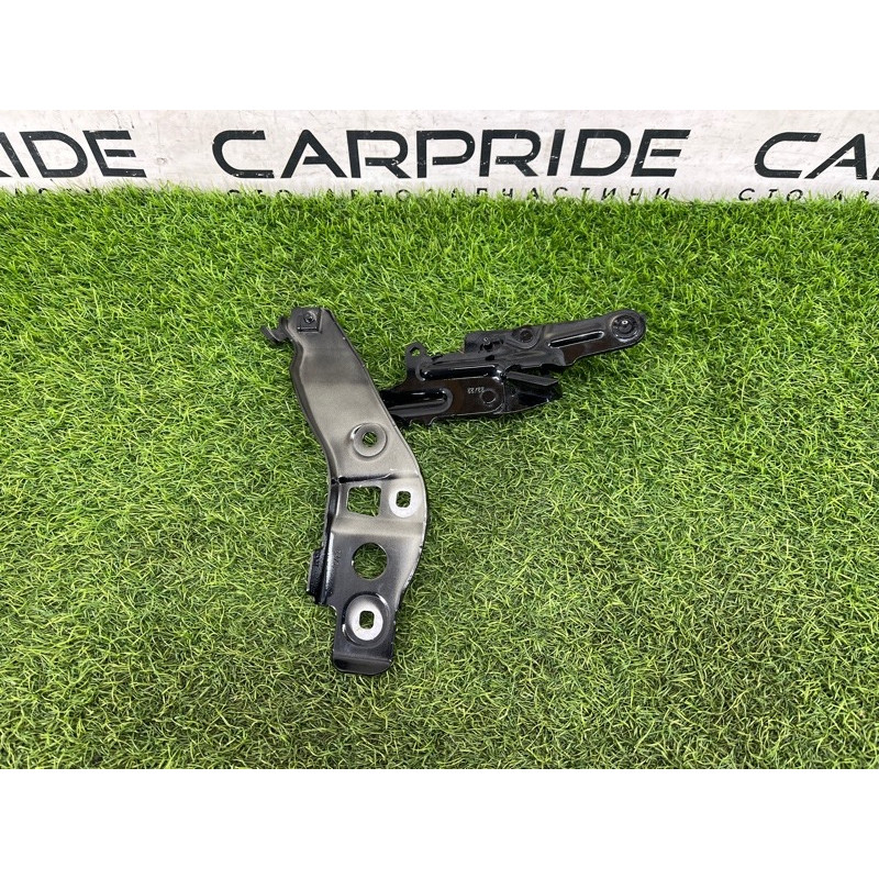 Петля капота (кузов и элементы) Mercedes-Benz EQB 350 X243 2022 A1778801200