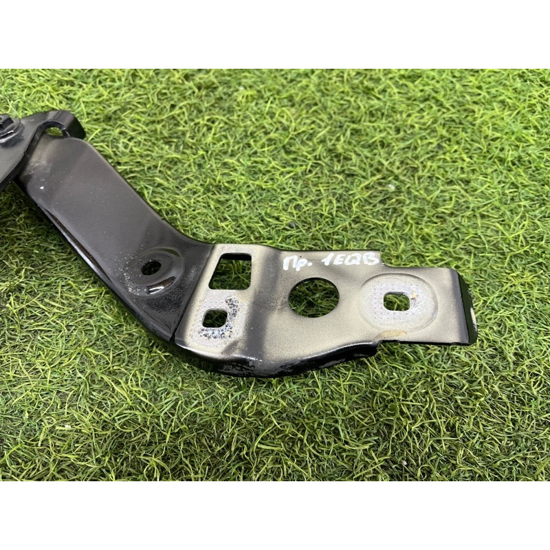 Петля капота (кузов и элементы) Mercedes-Benz EQB 350 X243 2022 A1778801200