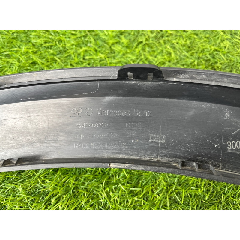 Накладка на крыло (кузов и элементы) Mercedes-Benz EQB 350 X243 2022 A2438808601