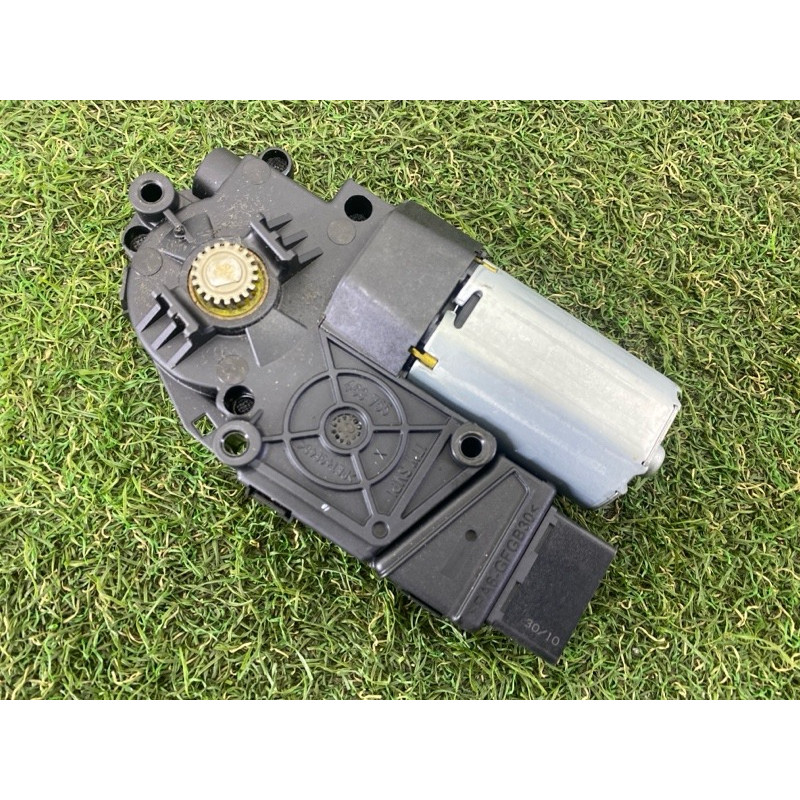 Мотор люка (электрика) AUDI A8 D4 2011 4.2 CDRA 4H4959591