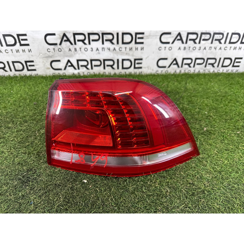 Задній ліхтар (оптика) Volkswagen Touareg NF 2013 3.0 Hybrid 7P6945208A