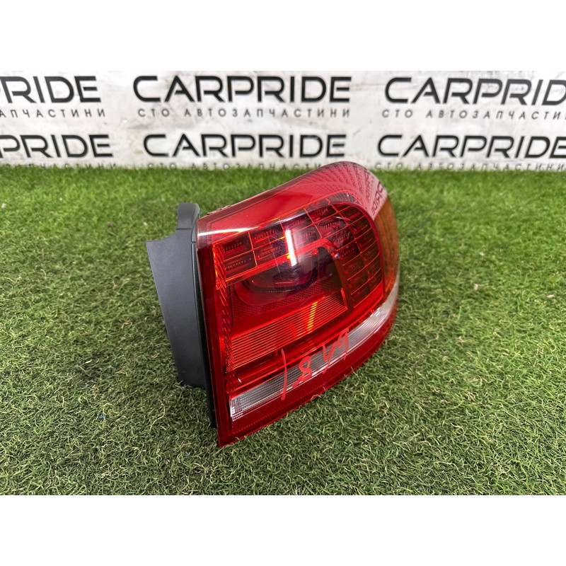 Задній ліхтар (оптика) Volkswagen Touareg NF 2013 3.0 Hybrid 7P6945208A