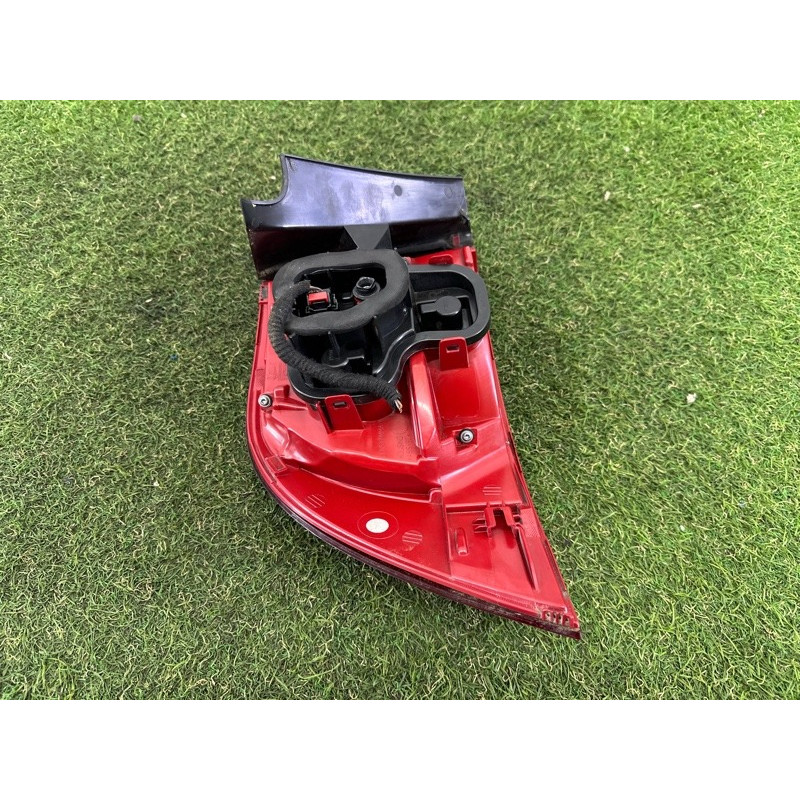 Задній ліхтар (оптика) Volkswagen Touareg NF 2013 3.0 Hybrid 7P6945208A