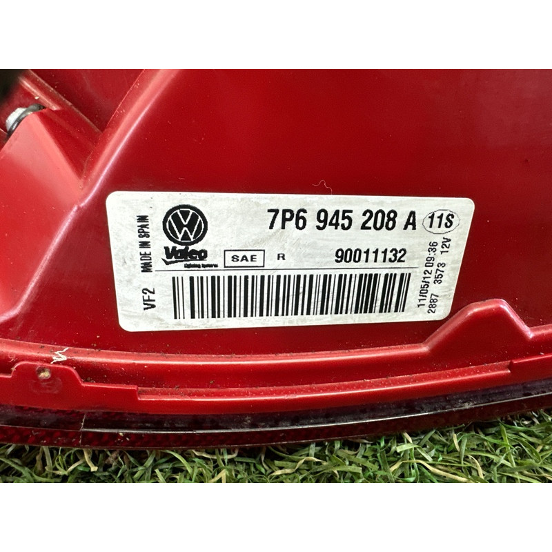 Задній ліхтар (оптика) Volkswagen Touareg NF 2013 3.0 Hybrid 7P6945208A