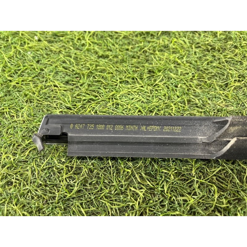 Молдинг двери внешний (кузов и элементы) Mercedes-Benz EQB 350 X243 2022 A2477355201