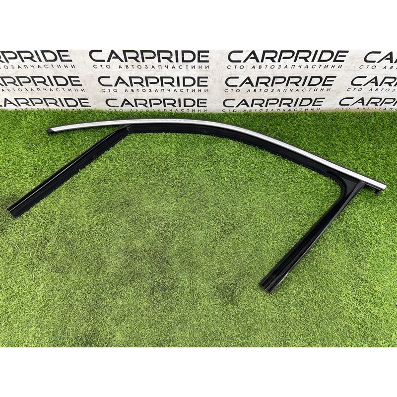 Молдинг стекла (кузов и элементы) Mercedes-Benz EQB 350 X243 2022 A2477252300