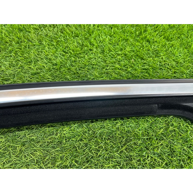 Молдинг стекла (кузов и элементы) Mercedes-Benz EQB 350 X243 2022 A2477252300