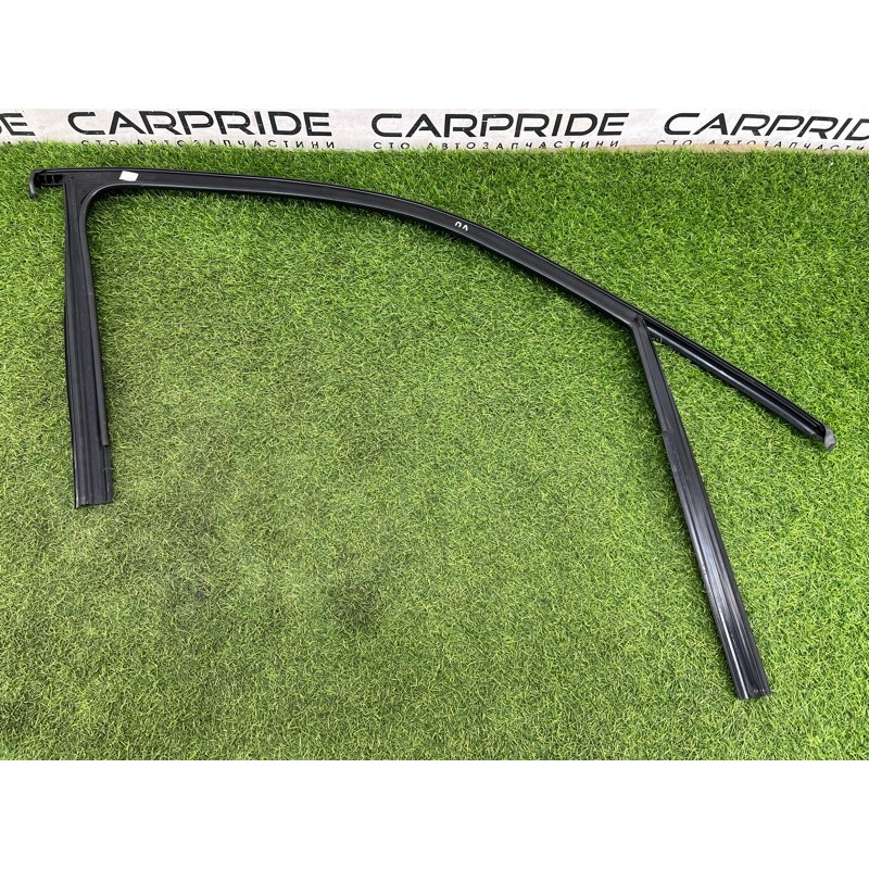 Молдинг стекла (кузов и элементы) Mercedes-Benz EQB 350 X243 2022 A2477252300