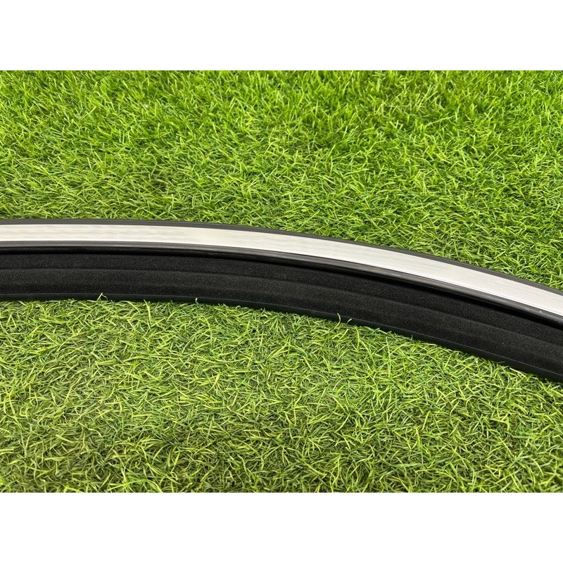 Молдинг стекла (кузов и элементы) Mercedes-Benz EQB 350 X243 2022 A2477252400