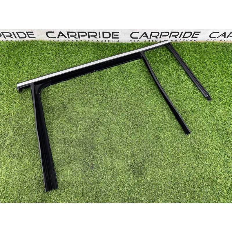 Молдинг стекла (кузов и элементы) Mercedes-Benz EQB 350 X243 2022 A2477352500