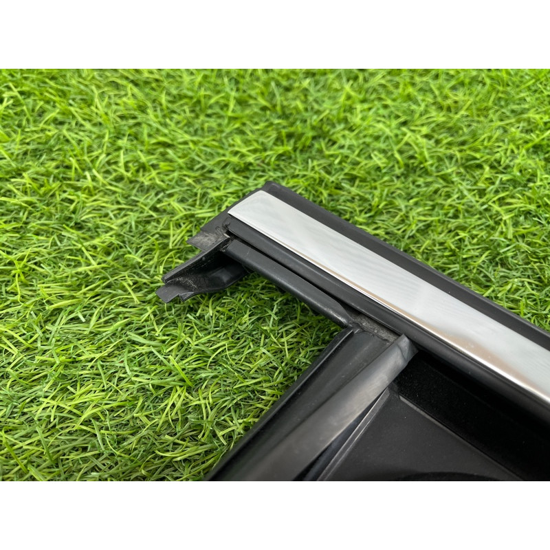 Молдинг стекла (кузов и элементы) Mercedes-Benz EQB 350 X243 2022 A2477352500