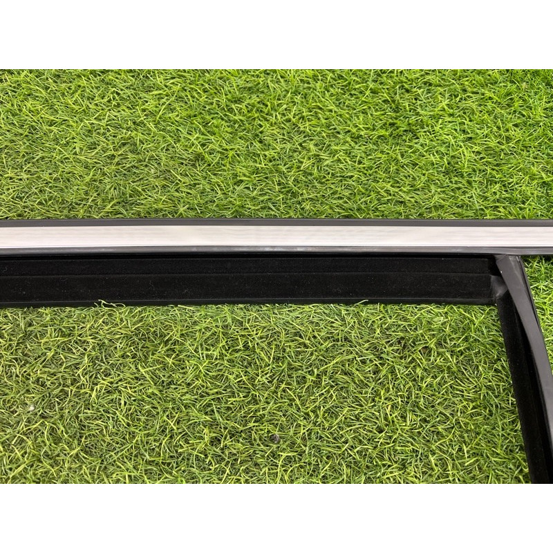 Молдинг стекла (кузов и элементы) Mercedes-Benz EQB 350 X243 2022 A2477352500