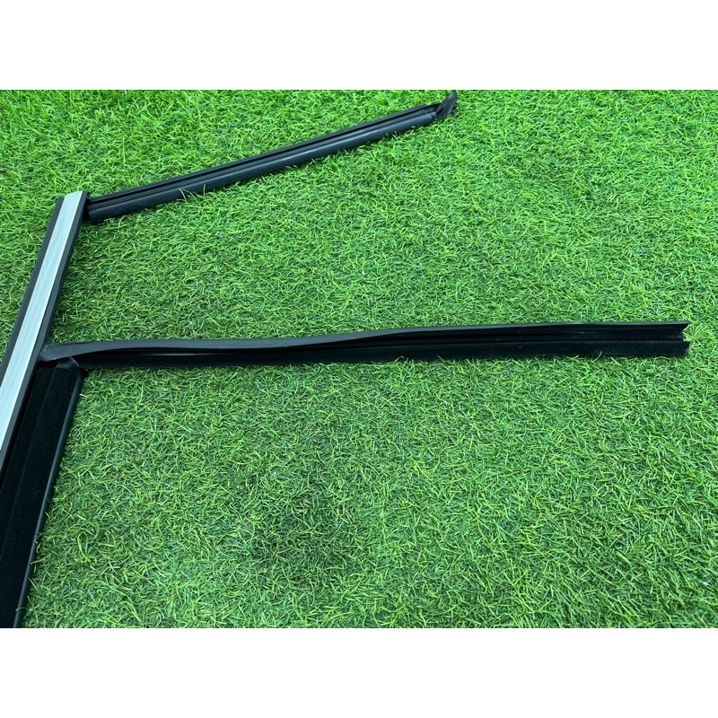 Молдинг стекла (кузов и элементы) Mercedes-Benz EQB 350 X243 2022 A2477352500