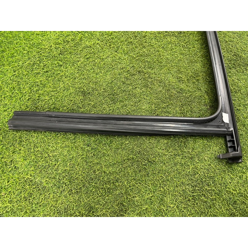 Молдинг стекла (кузов и элементы) Mercedes-Benz EQB 350 X243 2022 A2477352500