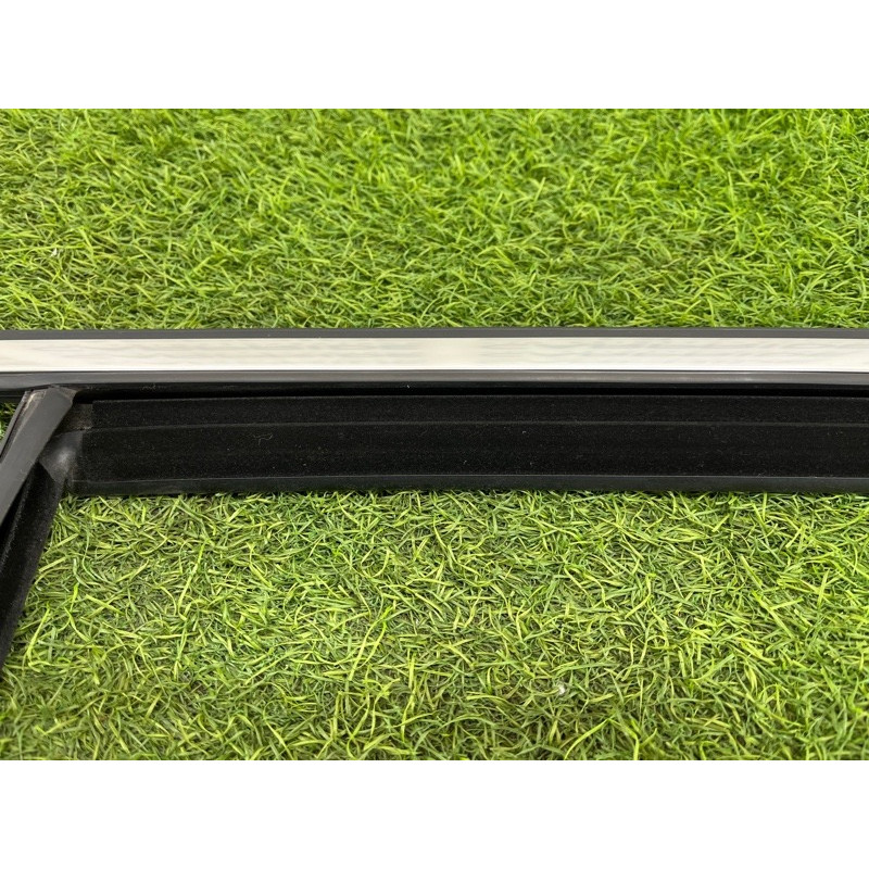 Молдинг стекла (кузов и элементы) Mercedes-Benz EQB 350 X243 2022 A2477352600