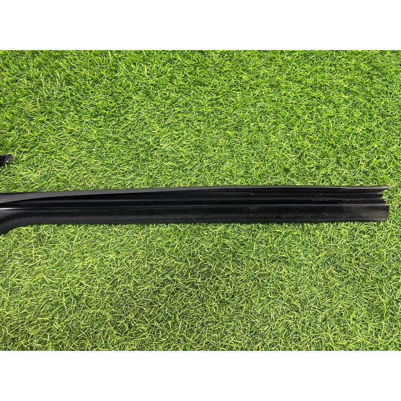 Молдинг стекла (кузов и элементы) Mercedes-Benz EQB 350 X243 2022 A2477352600