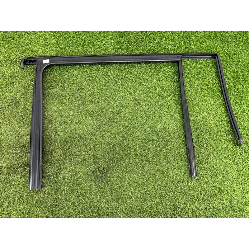 Молдинг стекла (кузов и элементы) Mercedes-Benz EQB 350 X243 2022 A2477352600