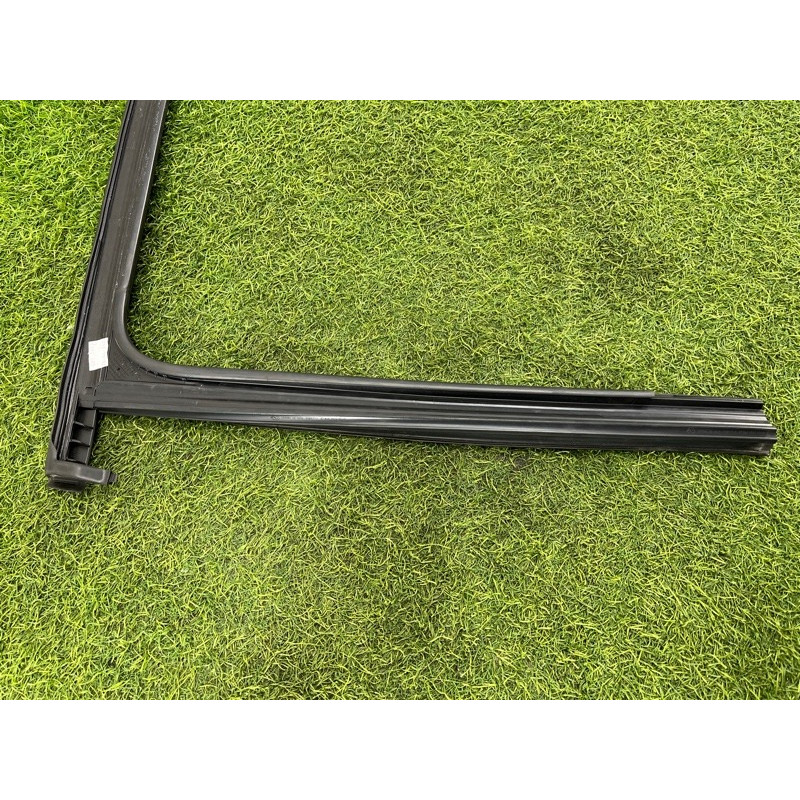 Молдинг стекла (кузов и элементы) Mercedes-Benz EQB 350 X243 2022 A2477352600