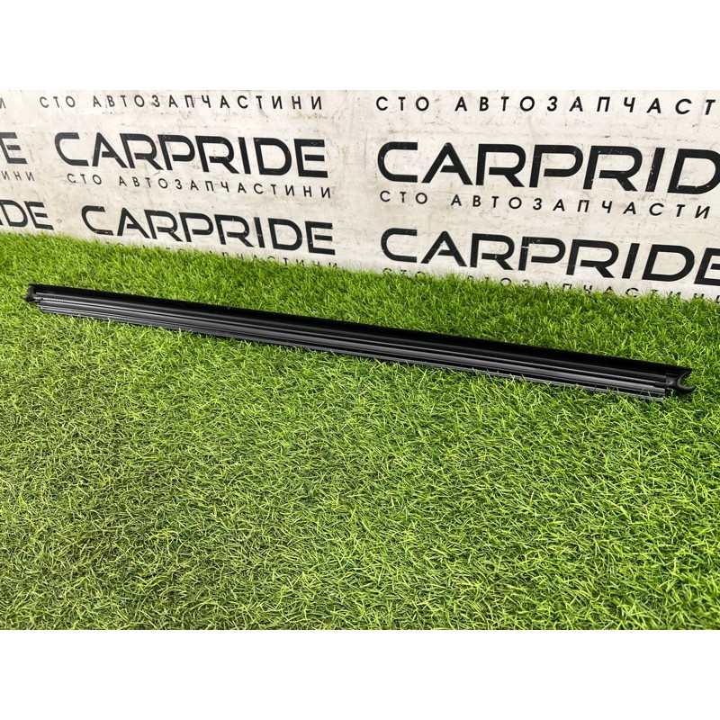 Молдинг стекла внутренний (наружные элементы кузова) Mercedes-Benz EQB 350 X243 2022 A2477256301