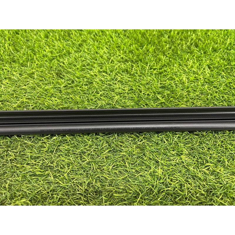 Молдинг стекла внутренний (наружные элементы кузова) Mercedes-Benz EQB 350 X243 2022 A2477256301