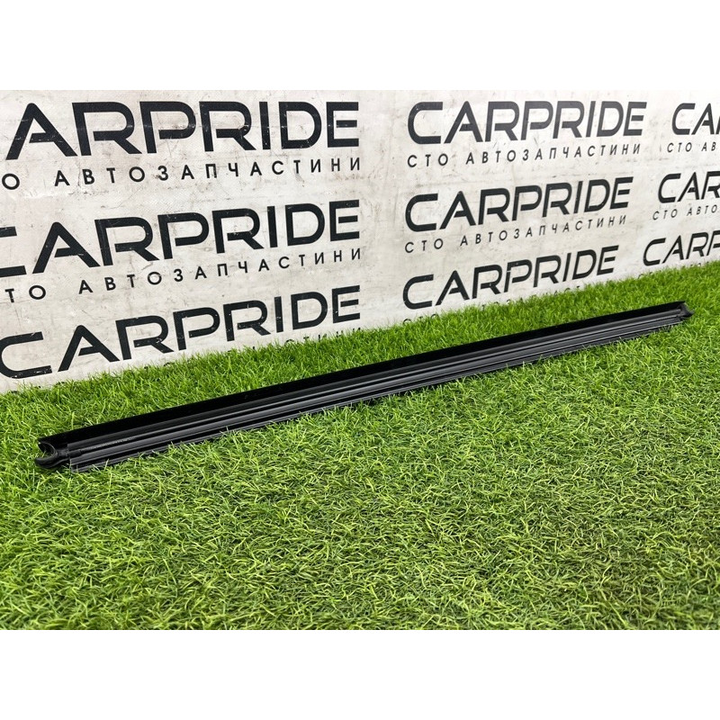 Молдинг стекла внутренний (наружные элементы кузова) Mercedes-Benz EQB 350 X243 2022 A2477256401