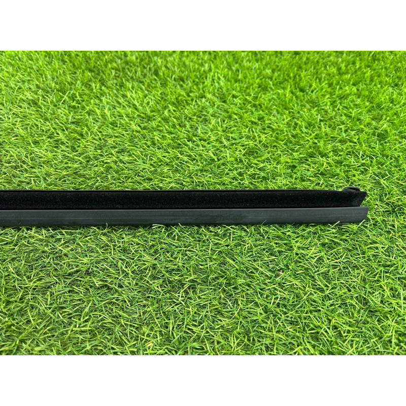 Молдинг стекла внутренний (наружные элементы кузова) Mercedes-Benz EQB 350 X243 2022 A2477256401