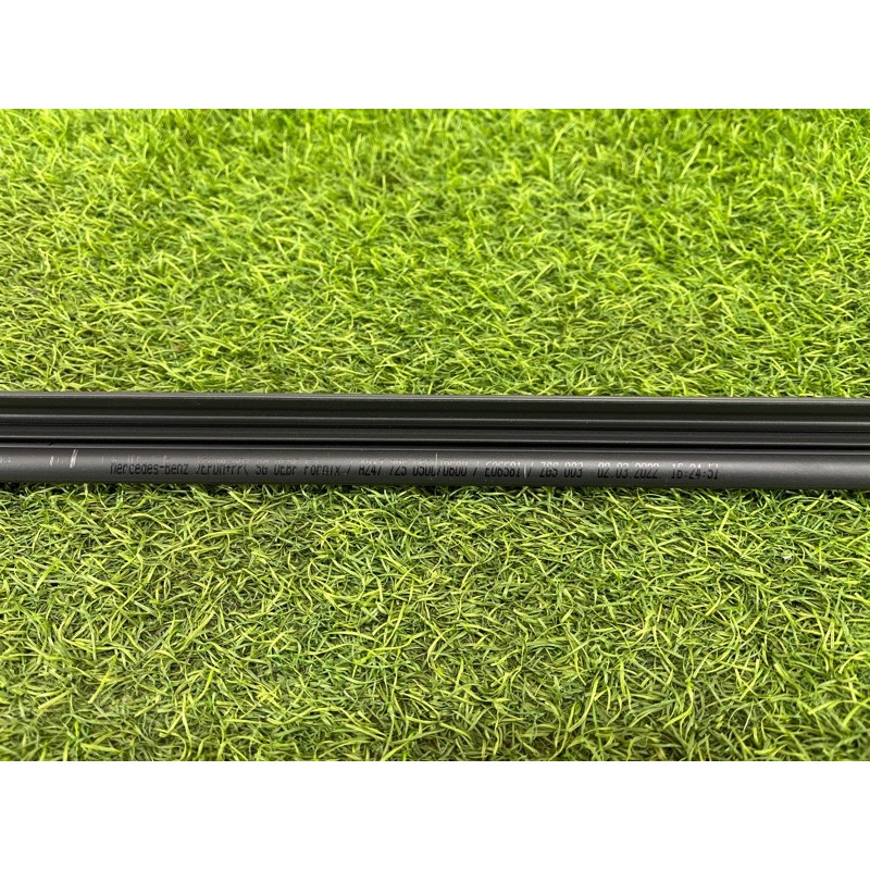 Молдинг стекла внутренний (наружные элементы кузова) Mercedes-Benz EQB 350 X243 2022 A2477256401