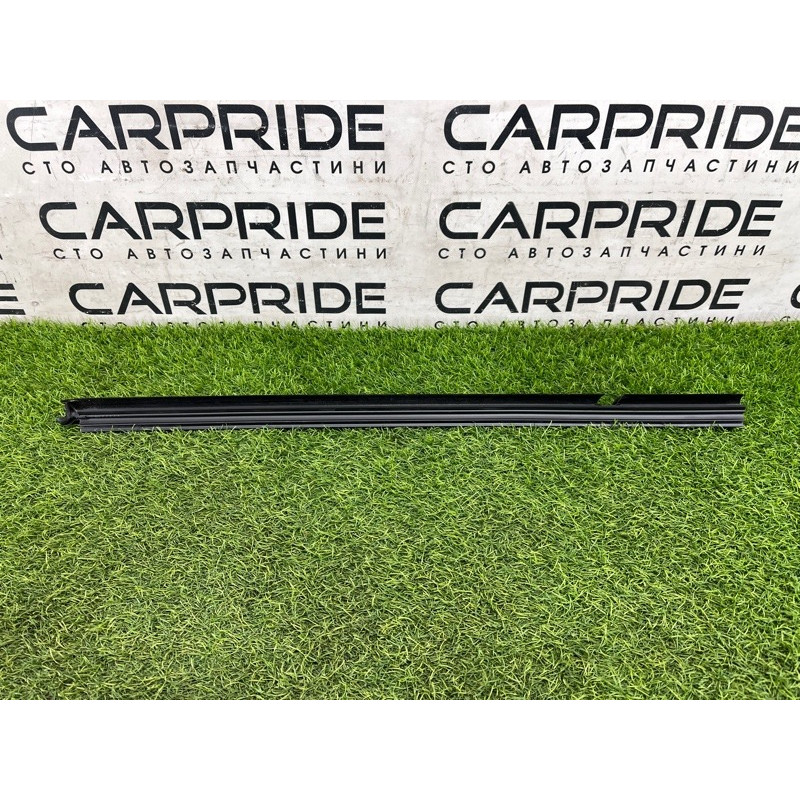 Молдинг стекла внутренний (наружные элементы кузова) Mercedes-Benz EQB 350 X243 2022 A2477358401