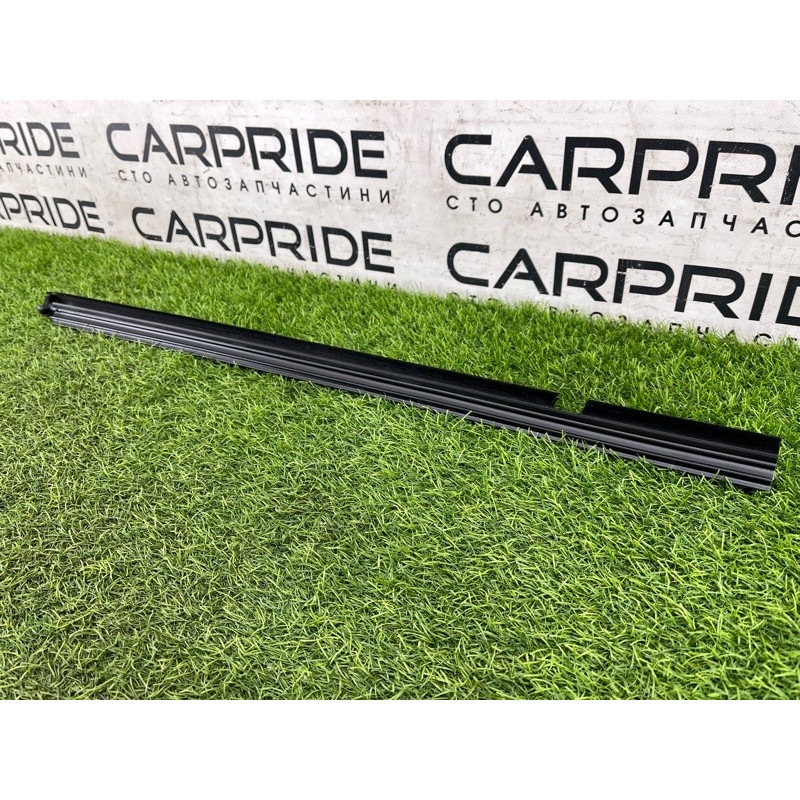 Молдинг стекла внутренний (наружные элементы кузова) Mercedes-Benz EQB 350 X243 2022 A2477358401