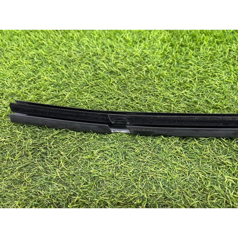 Молдинг стекла внутренний (наружные элементы кузова) Mercedes-Benz EQB 350 X243 2022 A2477358401