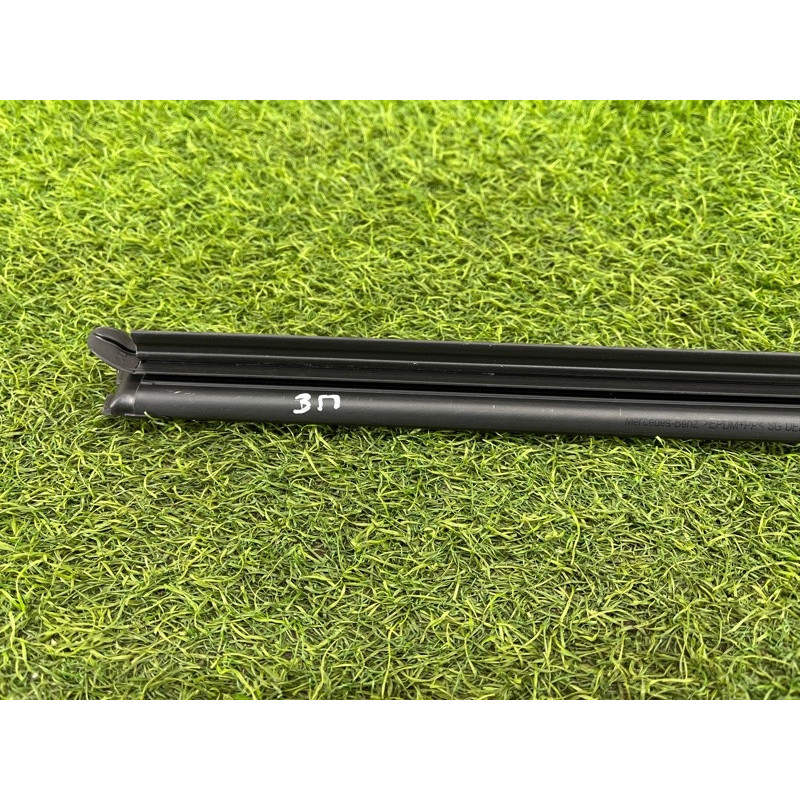 Молдинг стекла внутренний (наружные элементы кузова) Mercedes-Benz EQB 350 X243 2022 A2477358401