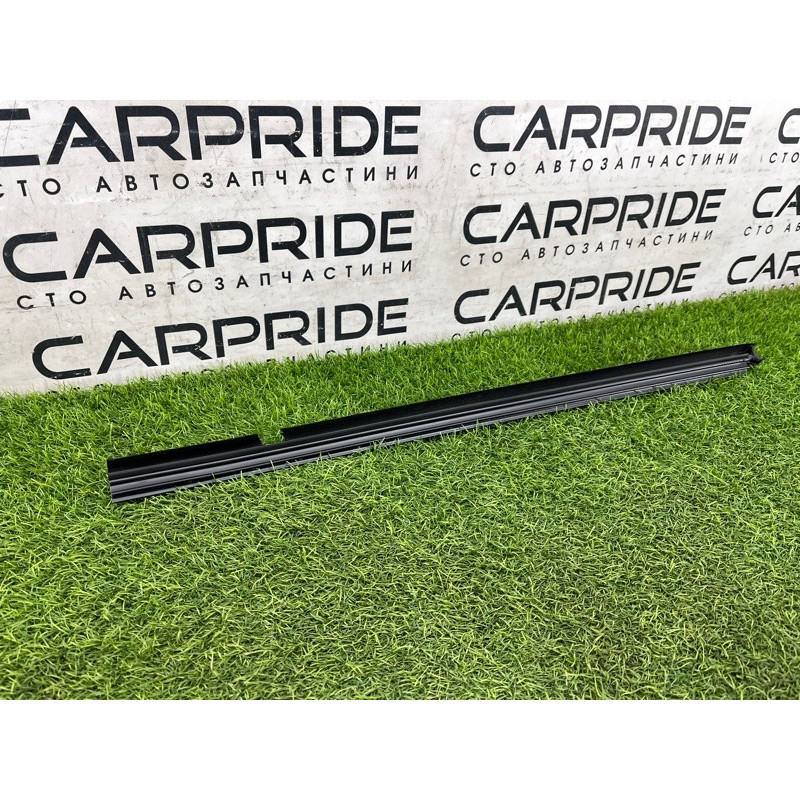 Молдинг стекла внутренний (наружные элементы кузова) Mercedes-Benz EQB 350 X243 2022 A2477358301